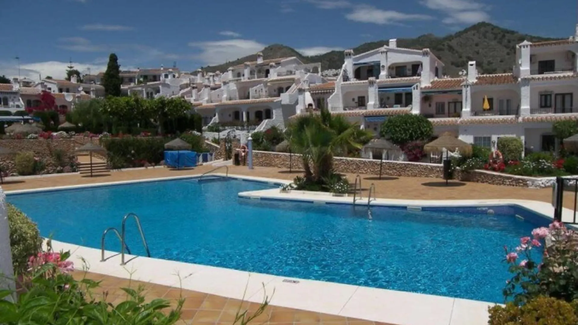Holiday home Los Crisantemos Family House With Garden And Pool Nerja