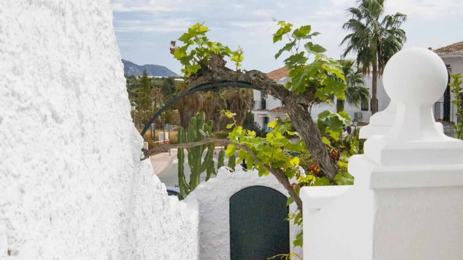 Los Crisantemos Family House With Garden And Pool Nerja